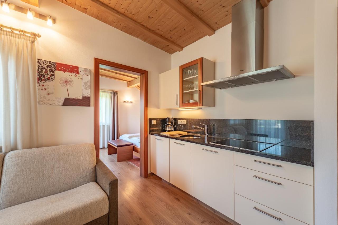 Hotel Christine Gargazzone Εξωτερικό φωτογραφία