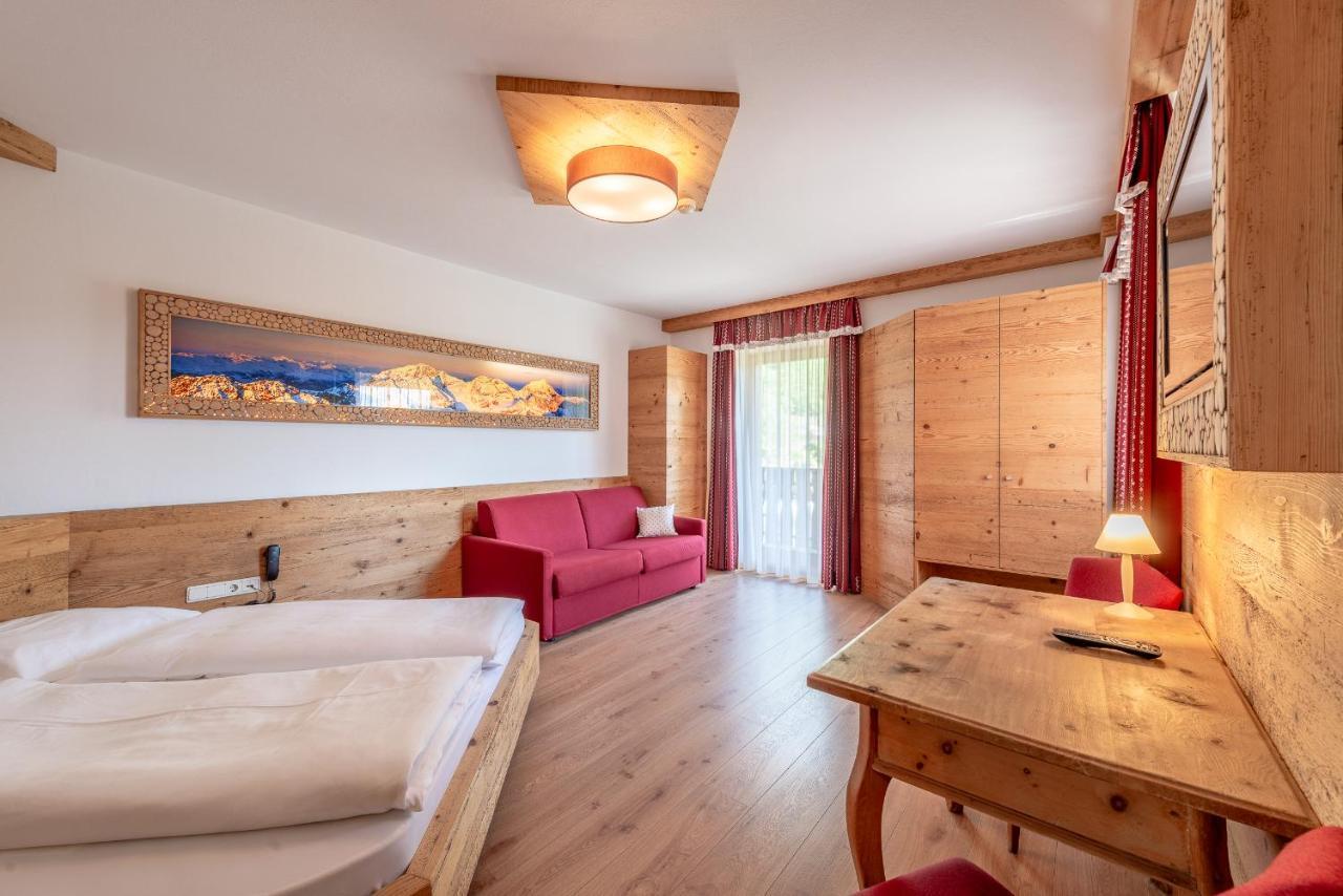 Hotel Christine Gargazzone Εξωτερικό φωτογραφία