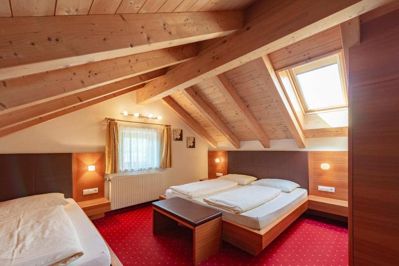 Hotel Christine Gargazzone Εξωτερικό φωτογραφία
