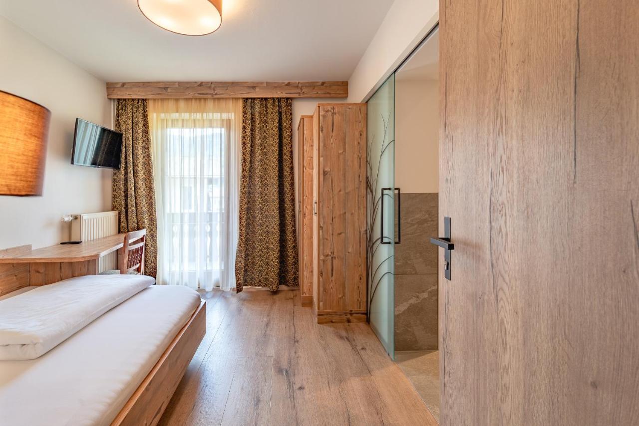 Hotel Christine Gargazzone Εξωτερικό φωτογραφία