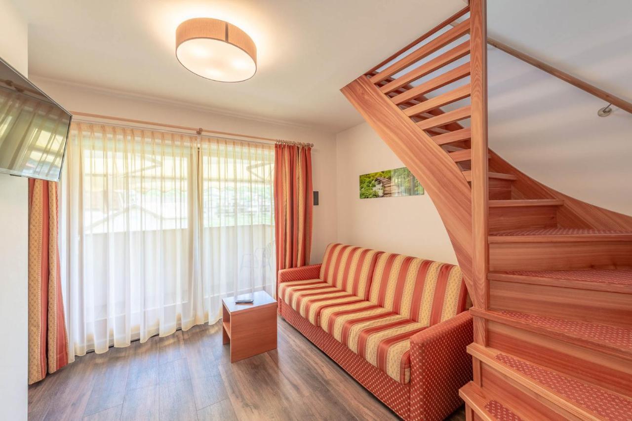 Hotel Christine Gargazzone Εξωτερικό φωτογραφία