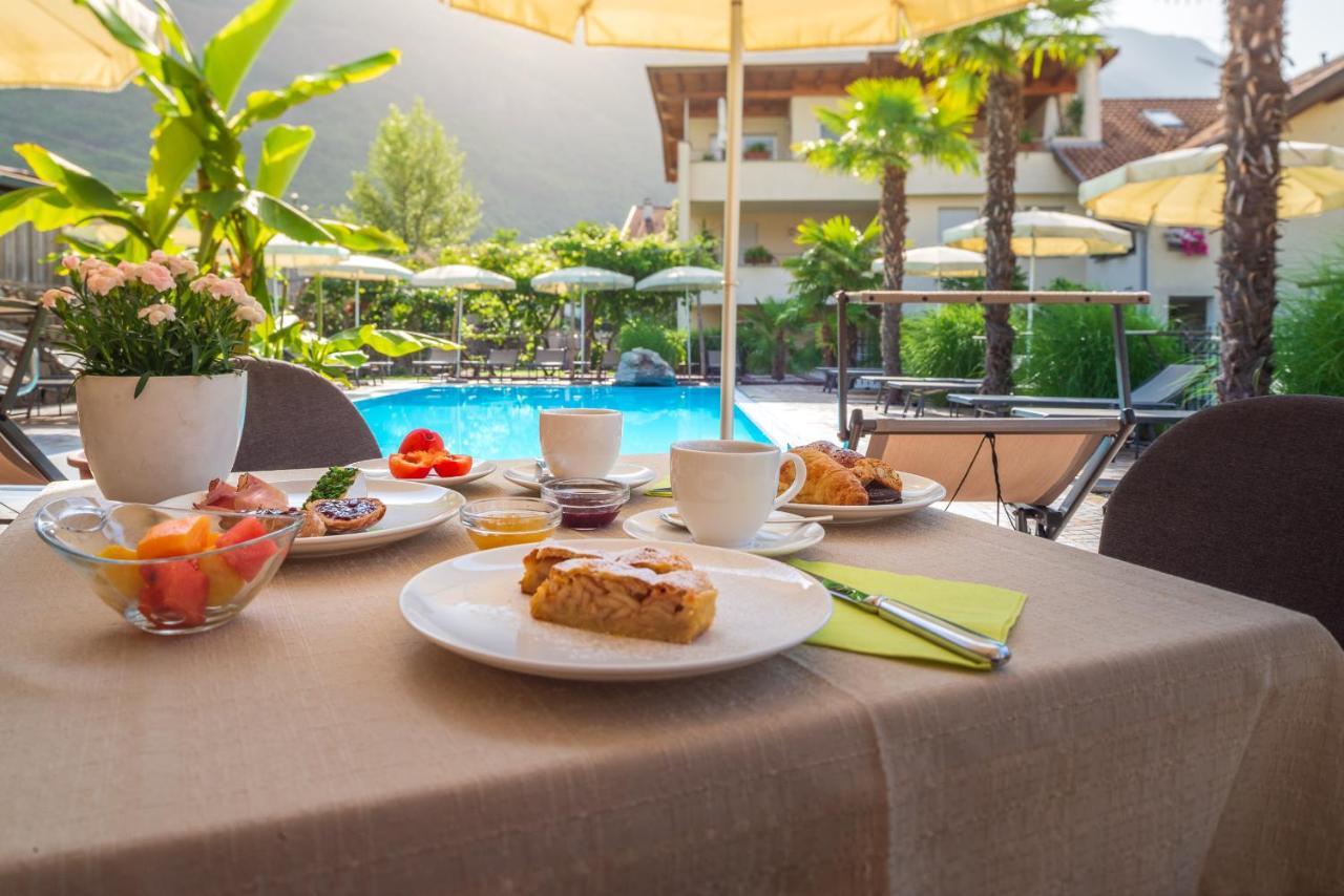 Hotel Christine Gargazzone Εξωτερικό φωτογραφία
