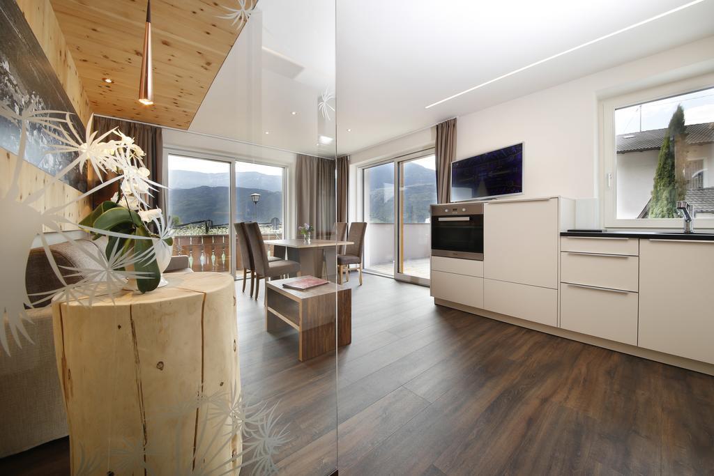 Hotel Christine Gargazzone Εξωτερικό φωτογραφία